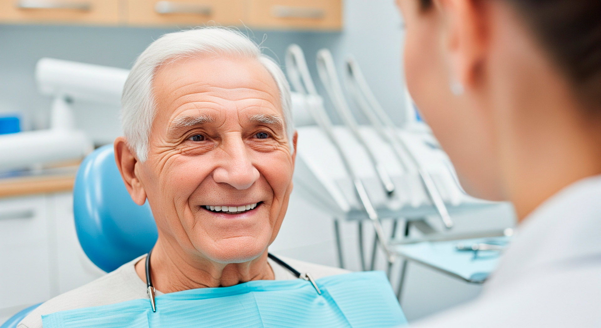 Implante Dentário vs Prótese - Qual Opção Escolher?